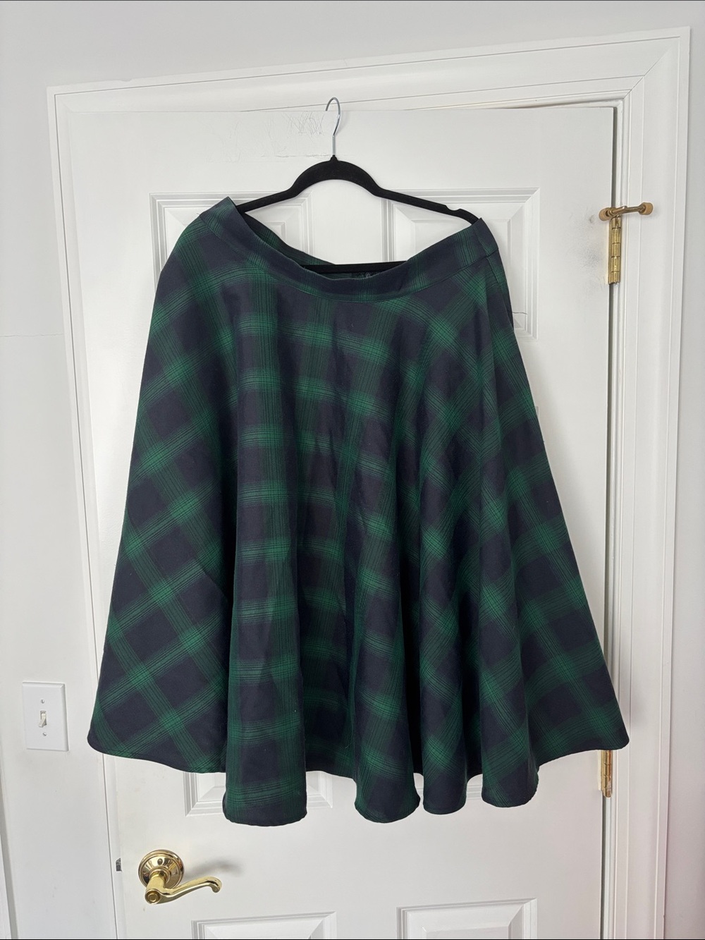 Green and navy circle midi skirt by Banned size XL with pockets
